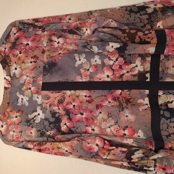 Tolani collection Adele button down Boho Floral patches Long Sleeve Blouse XL - Picture 9 of 10